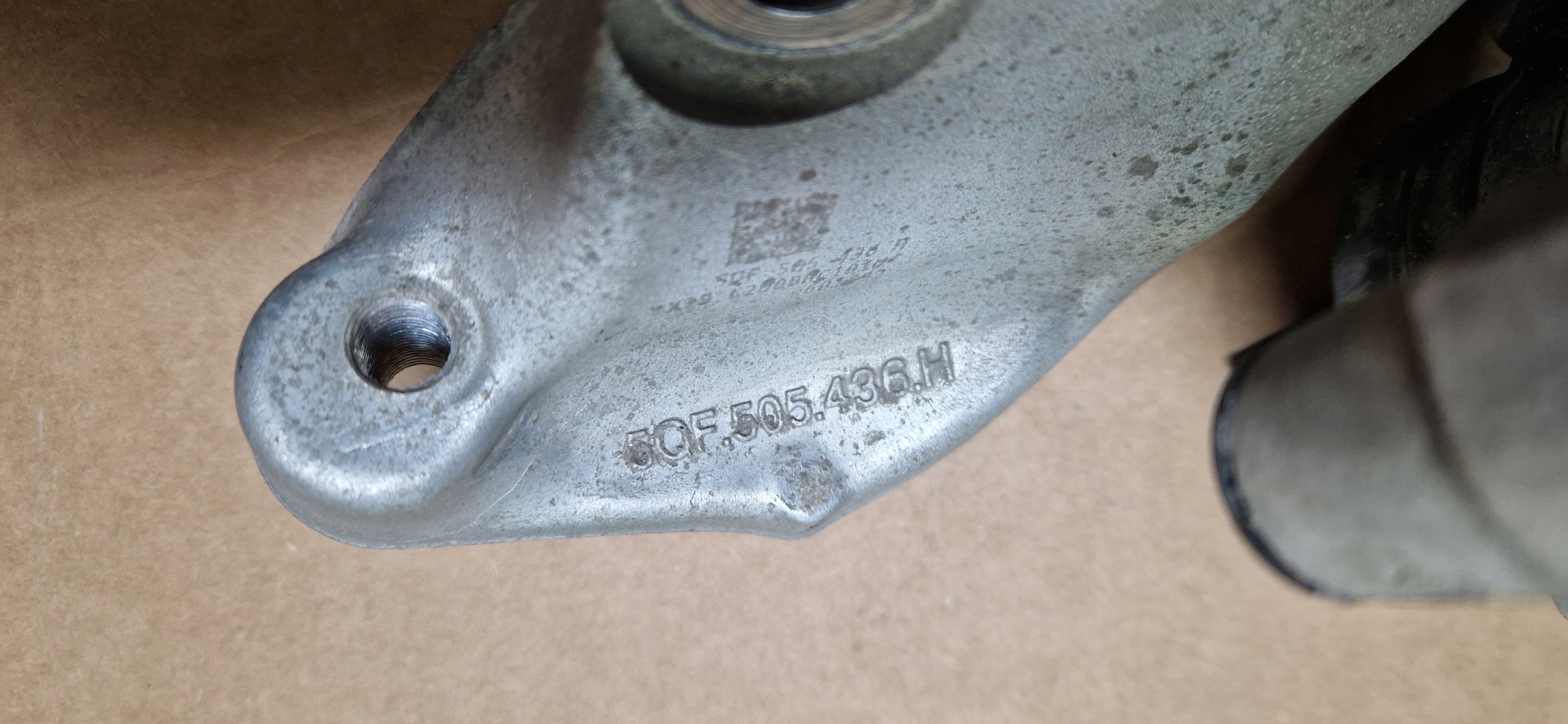 swing caliper 5QF505436H 3Q0615406AAVW SKODA