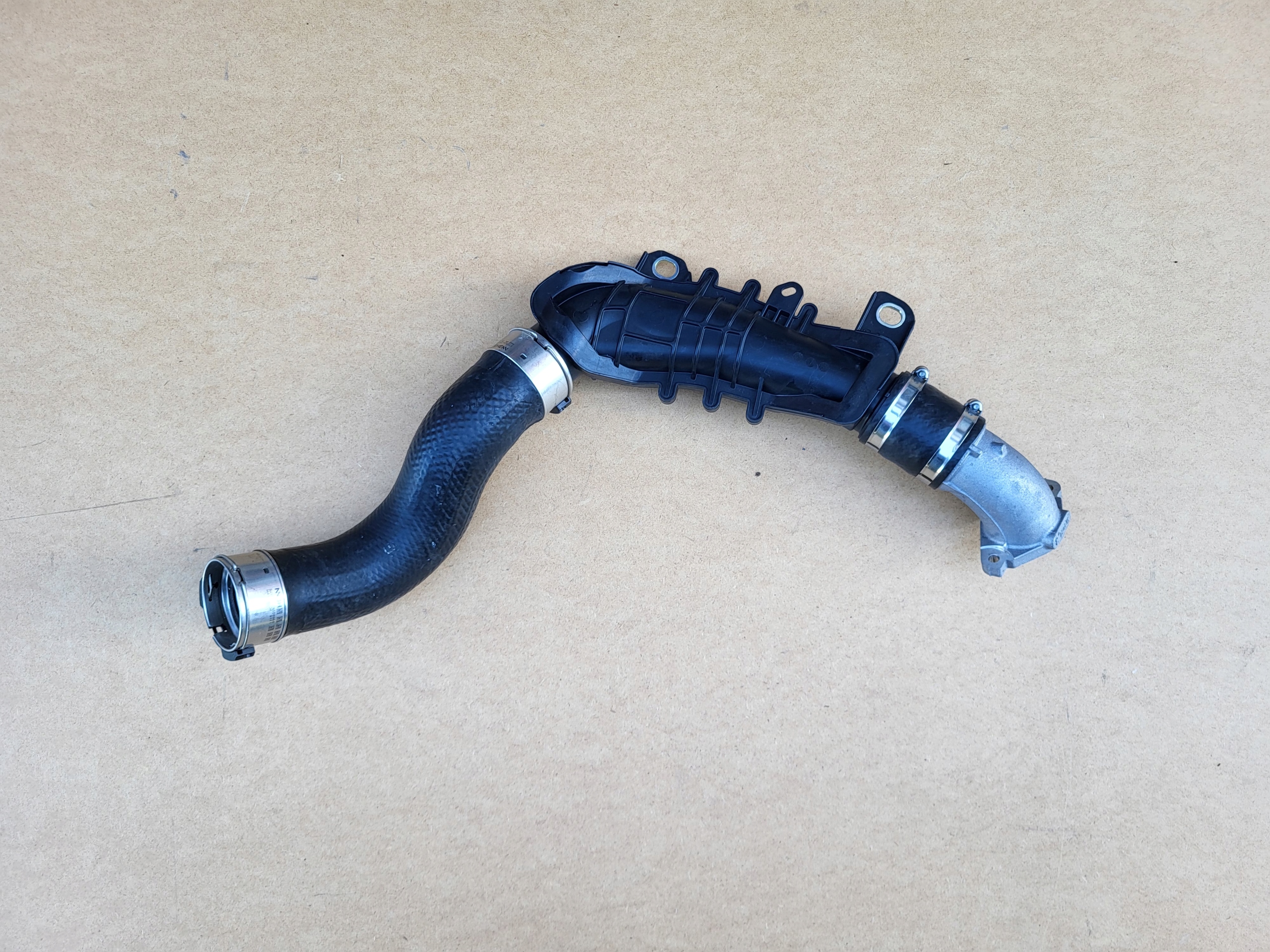 ТРУБА ИНТЕРКУЛЕРА MAZDA 6 2.2 D 2012-