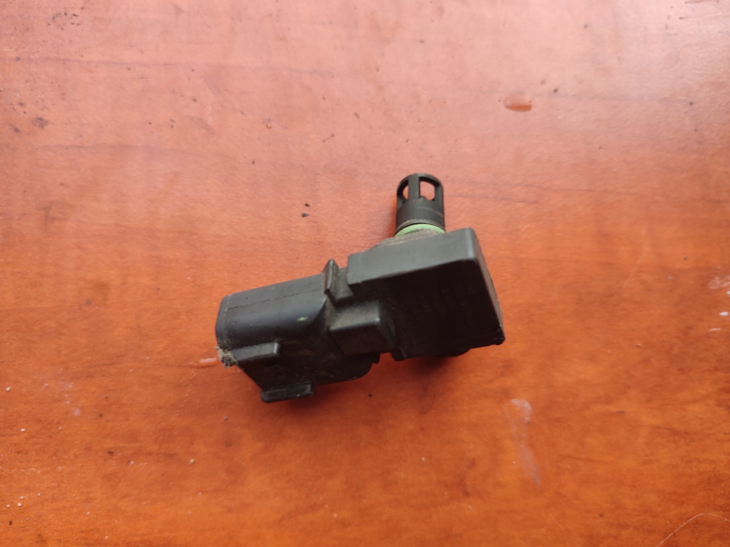 Датчик тиску Ford Fiesta MK6 2S6A-8F478-BA