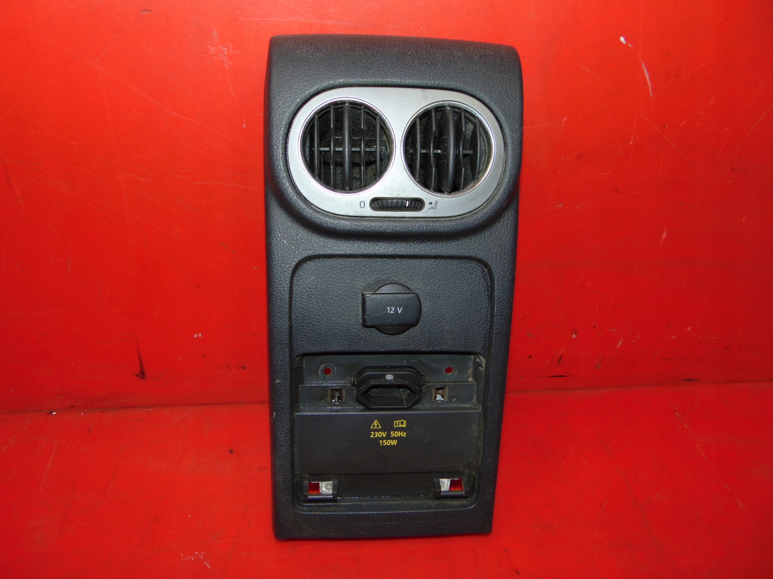 TIGUAN I 5N OBUDOWA OSŁONA PRZETWORNICA NAPIĘCIA