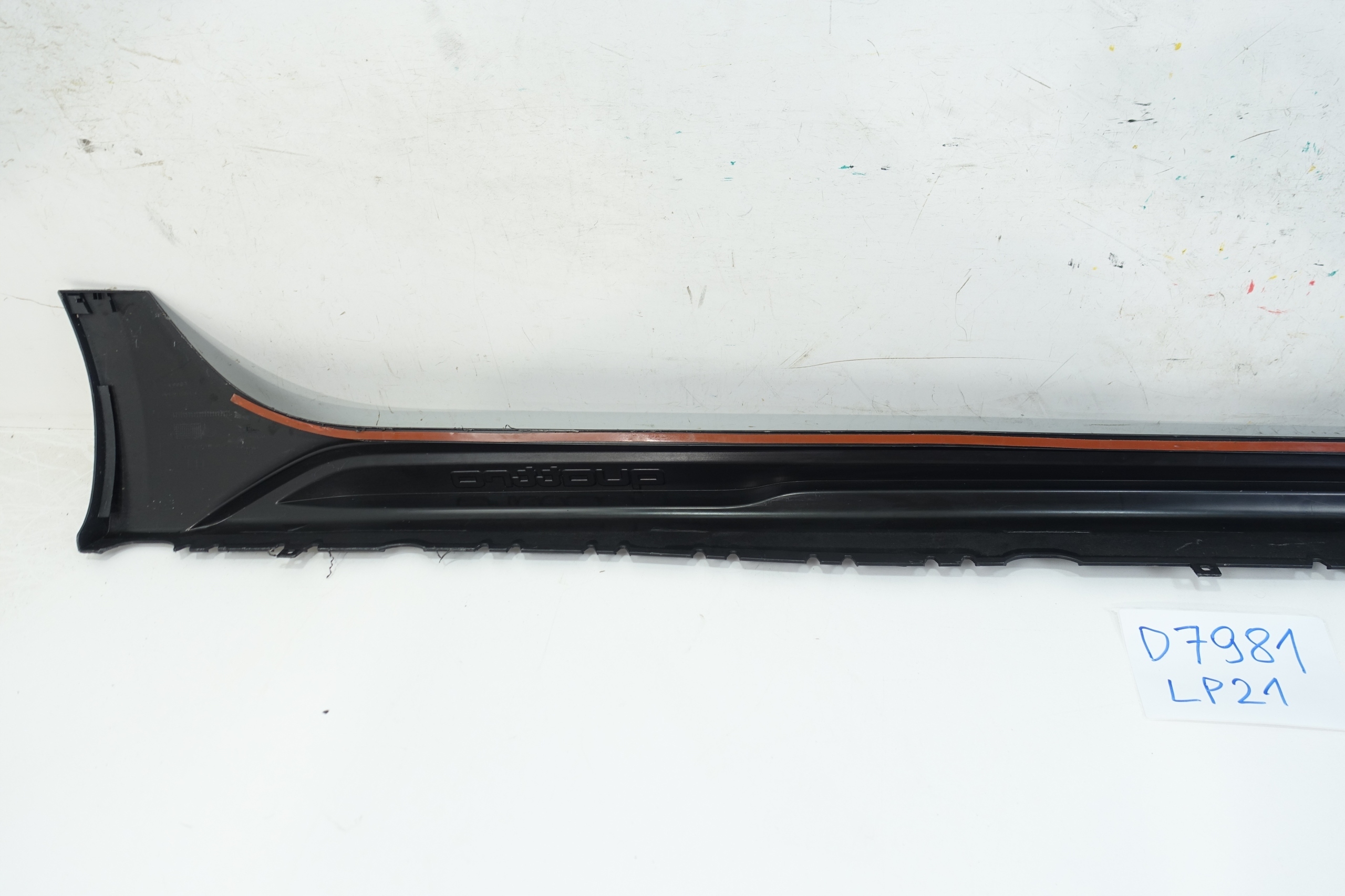 moulding threshold left AUDI A4 B9 LIFT KOMBI ALLROAD
