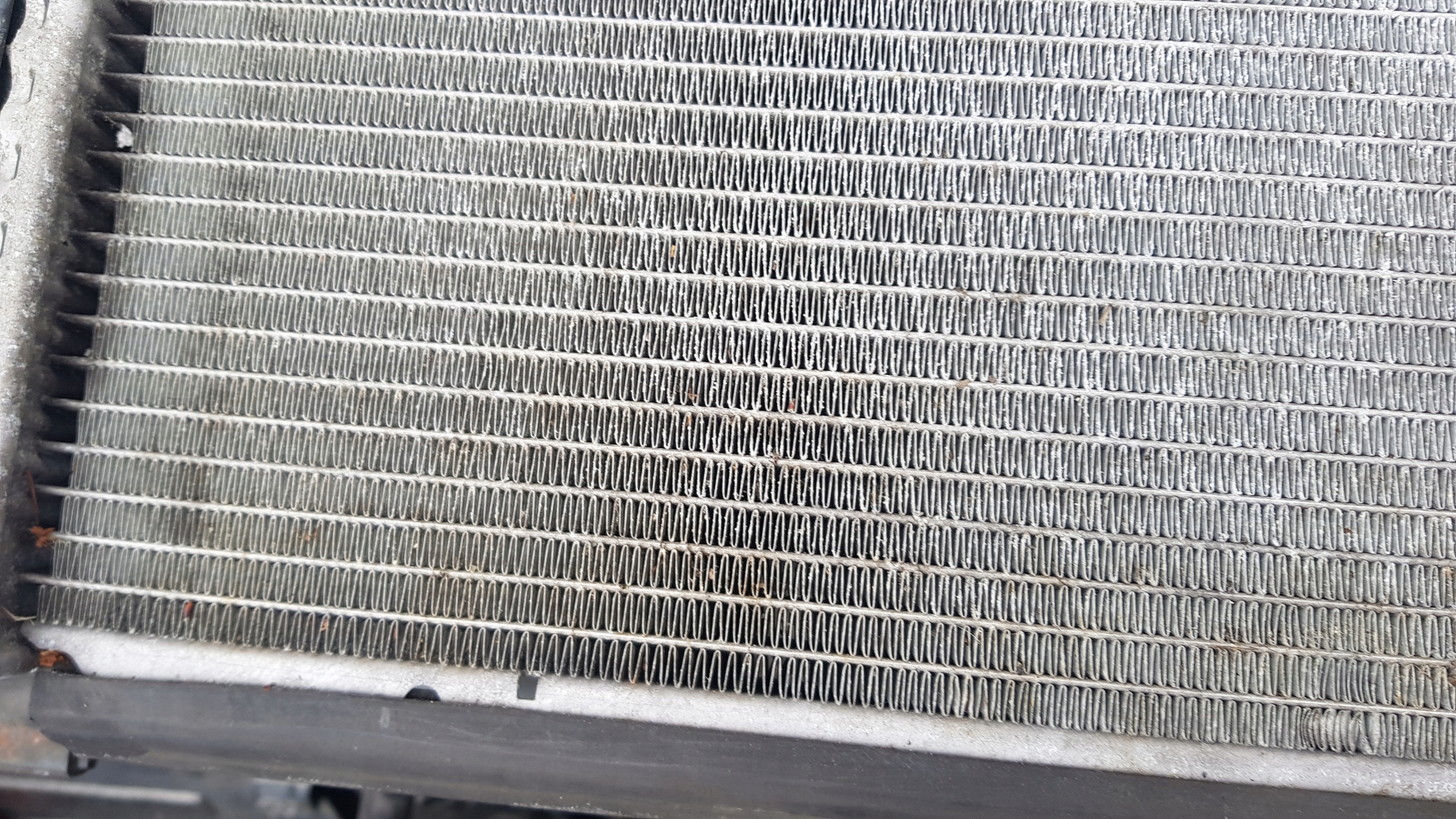 MERCEDES W220 water cooler 3.2 CDI 2205050188