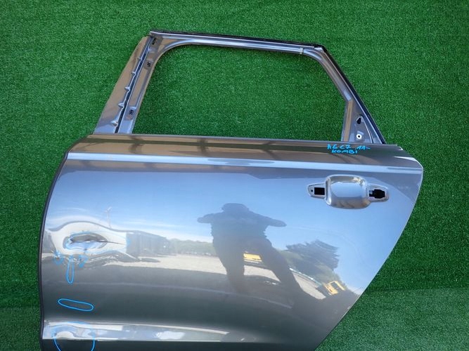 AUDI A6 C7 KOMBI 11- door left rear. rear part