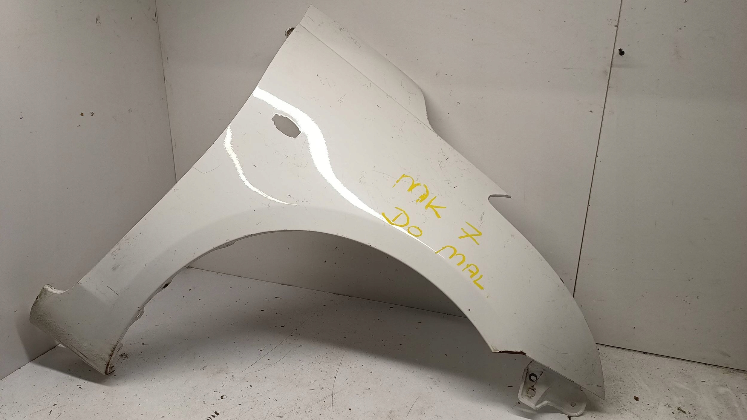 SUZUKI SWIFT MK7 fender right front 2010