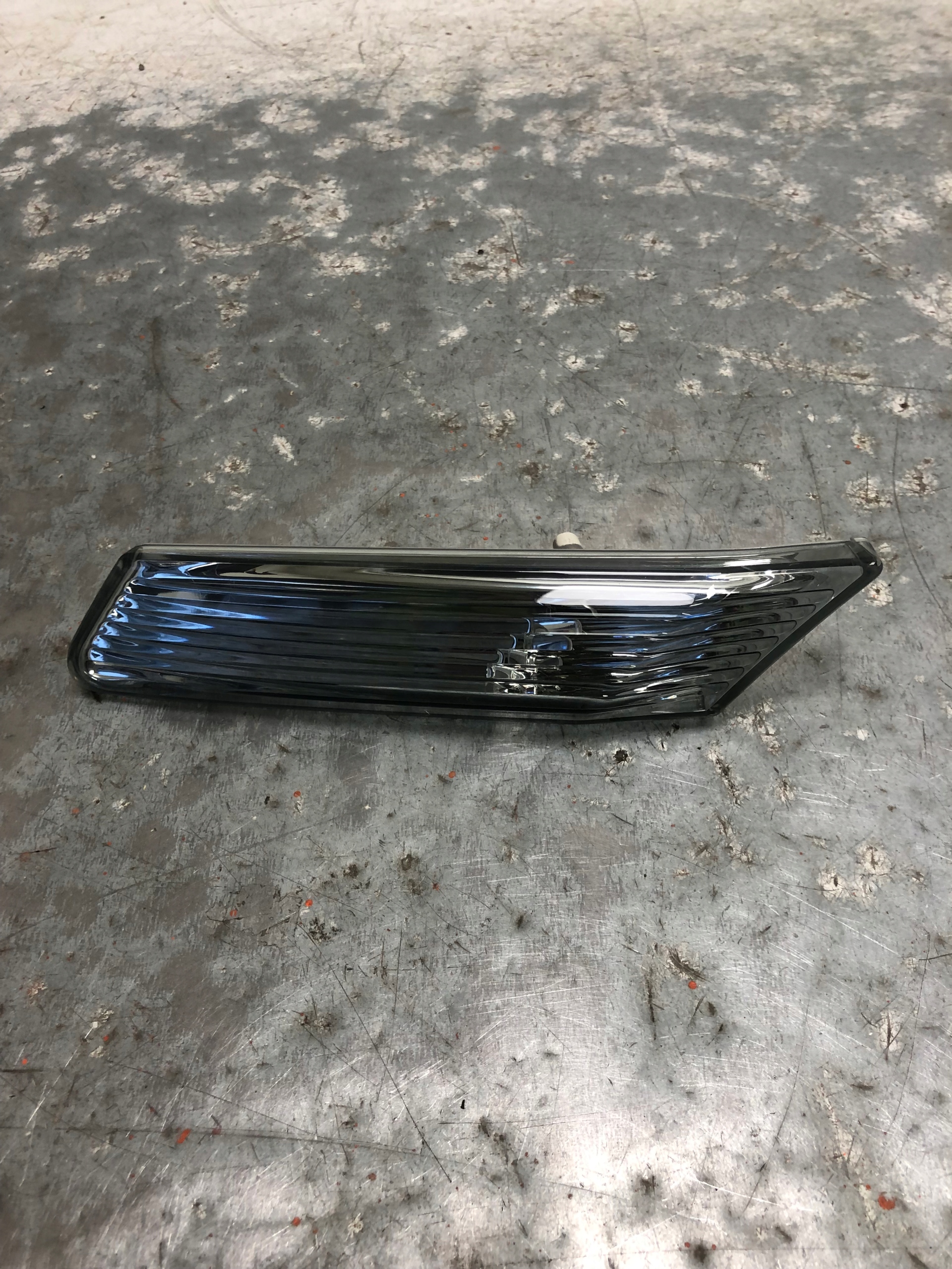 indicator left front PORSCHE 997 99763103302