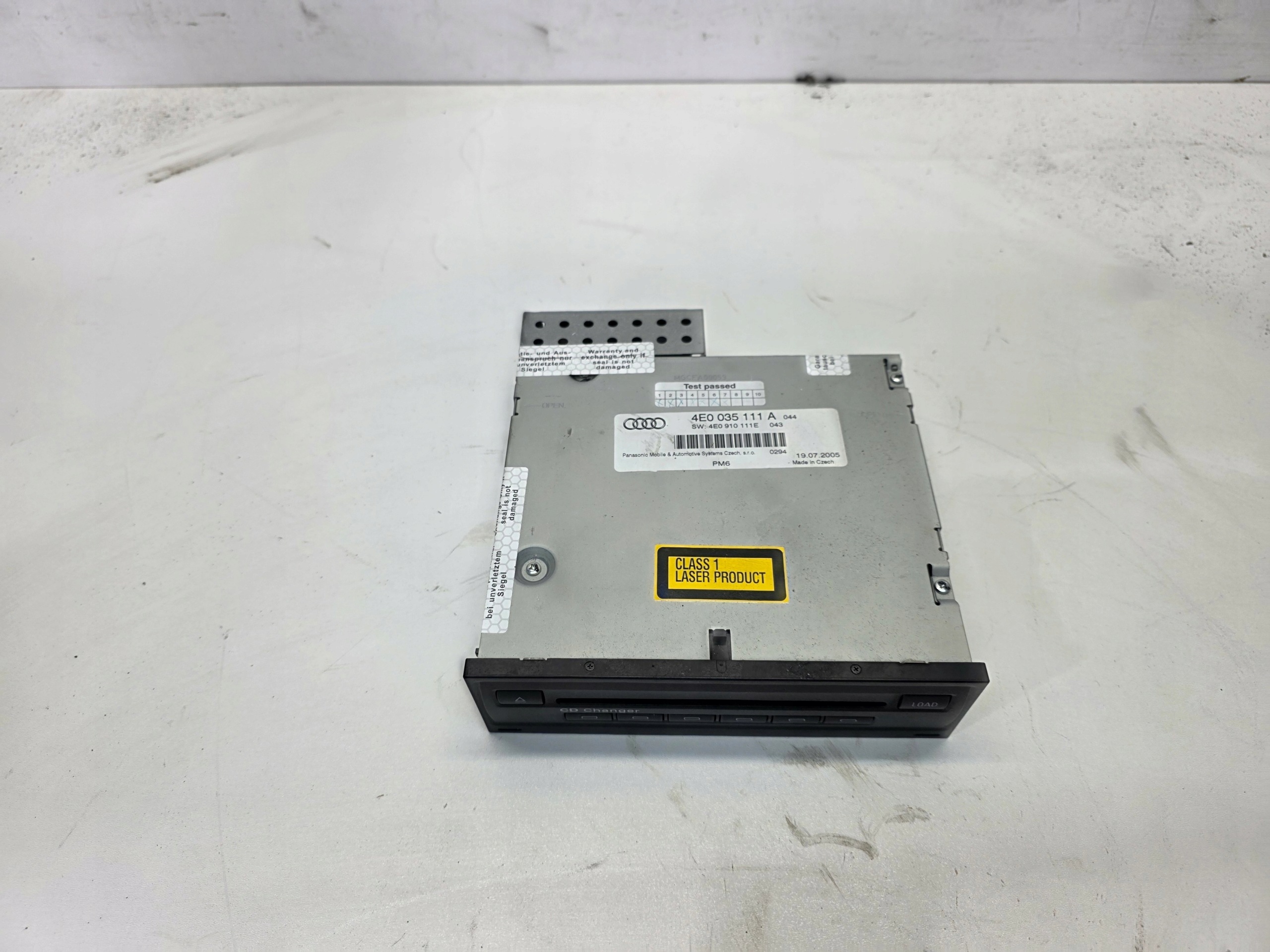 changer CD AUDI A4 A6 A5 A8 4E0035111A 4E0910111E