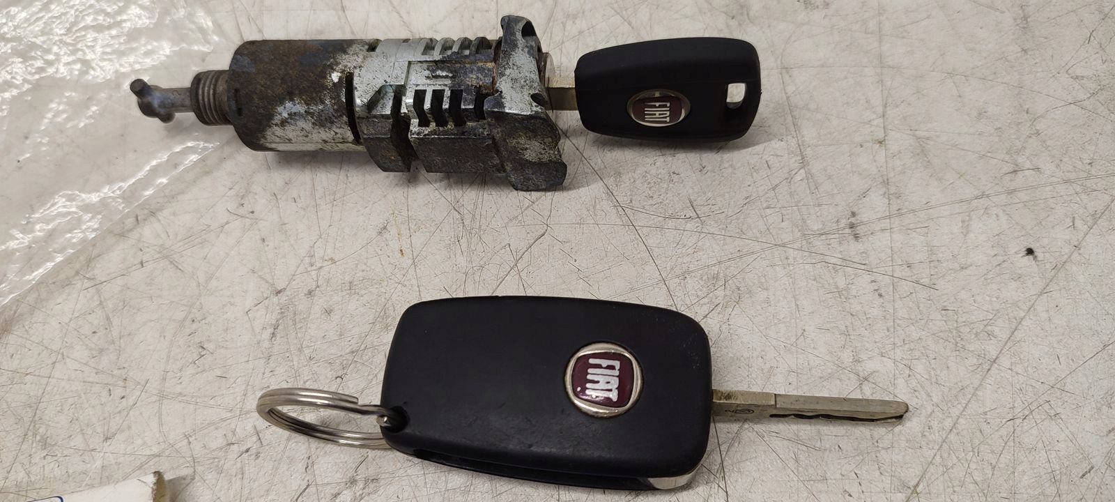 Allumage Insert Clé Fiat Bravo II 1,4 T-JET