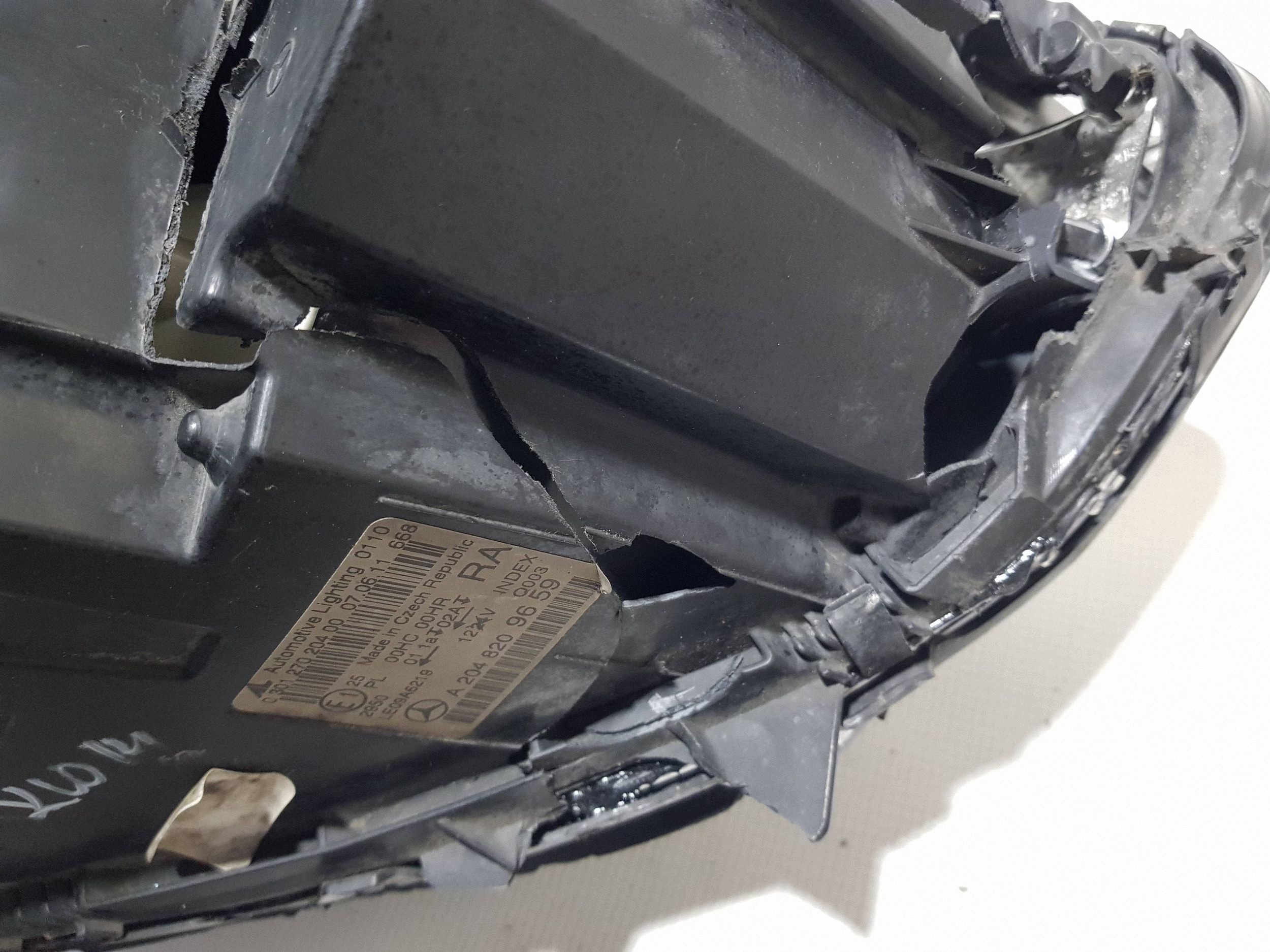 light front front right Mercedes C W204 LIFT ANGLIK 2048209659