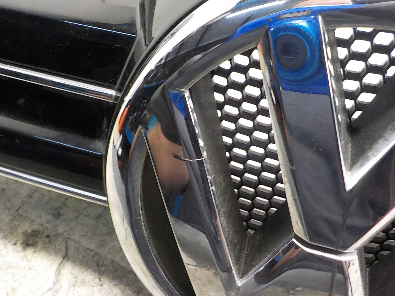 VW GOLF VI grill grille radiator