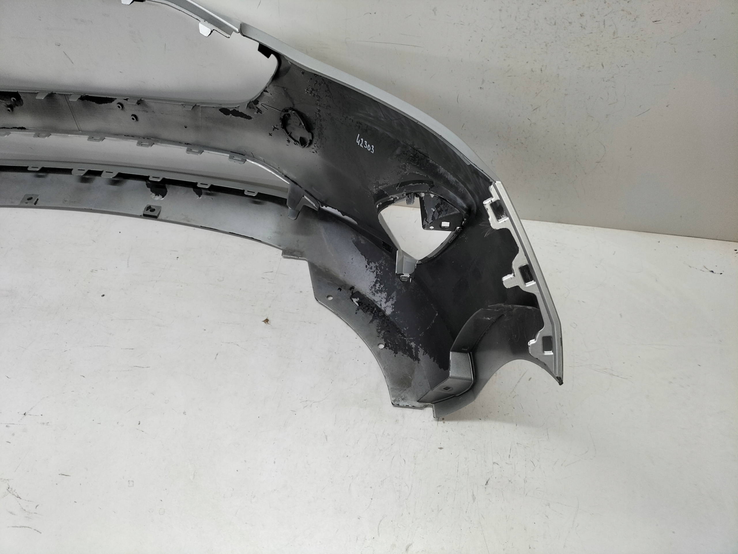 front bumper front FORD FIESTA MK8 17