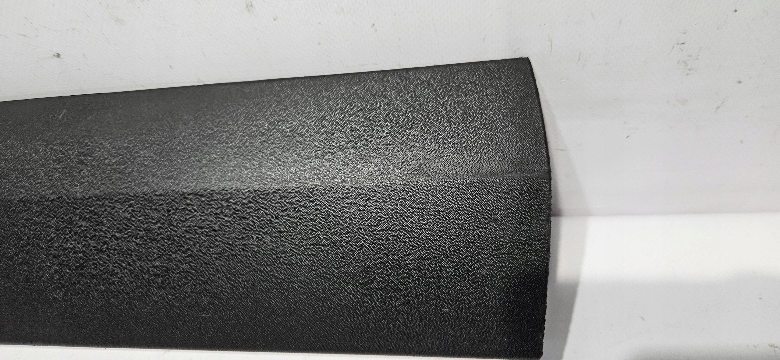 moulding door left front RENAULT EXPRESS 21- original 808775109R