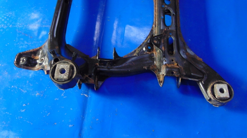 axle beam subframe axle beam below engine VW TOUAREG II 7P 10-17R