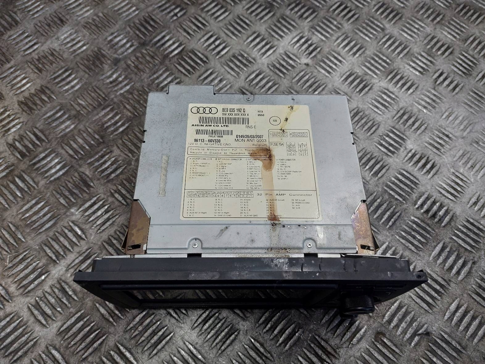 RADIO ODTWARZACZ AUDI A4 B7 8E0035192Q RADIO NAVIGATION PLUS