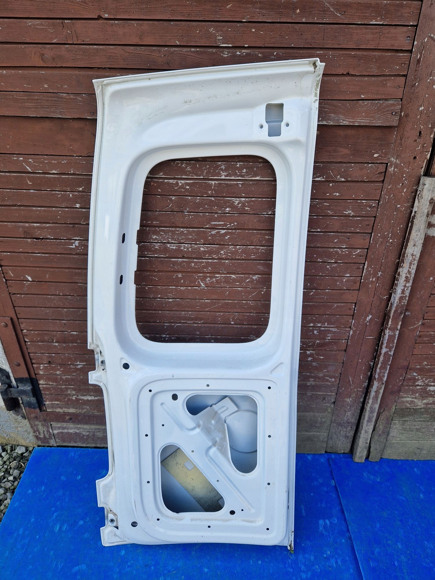 door right rear. below SZYBE VW CADDY 2003R->