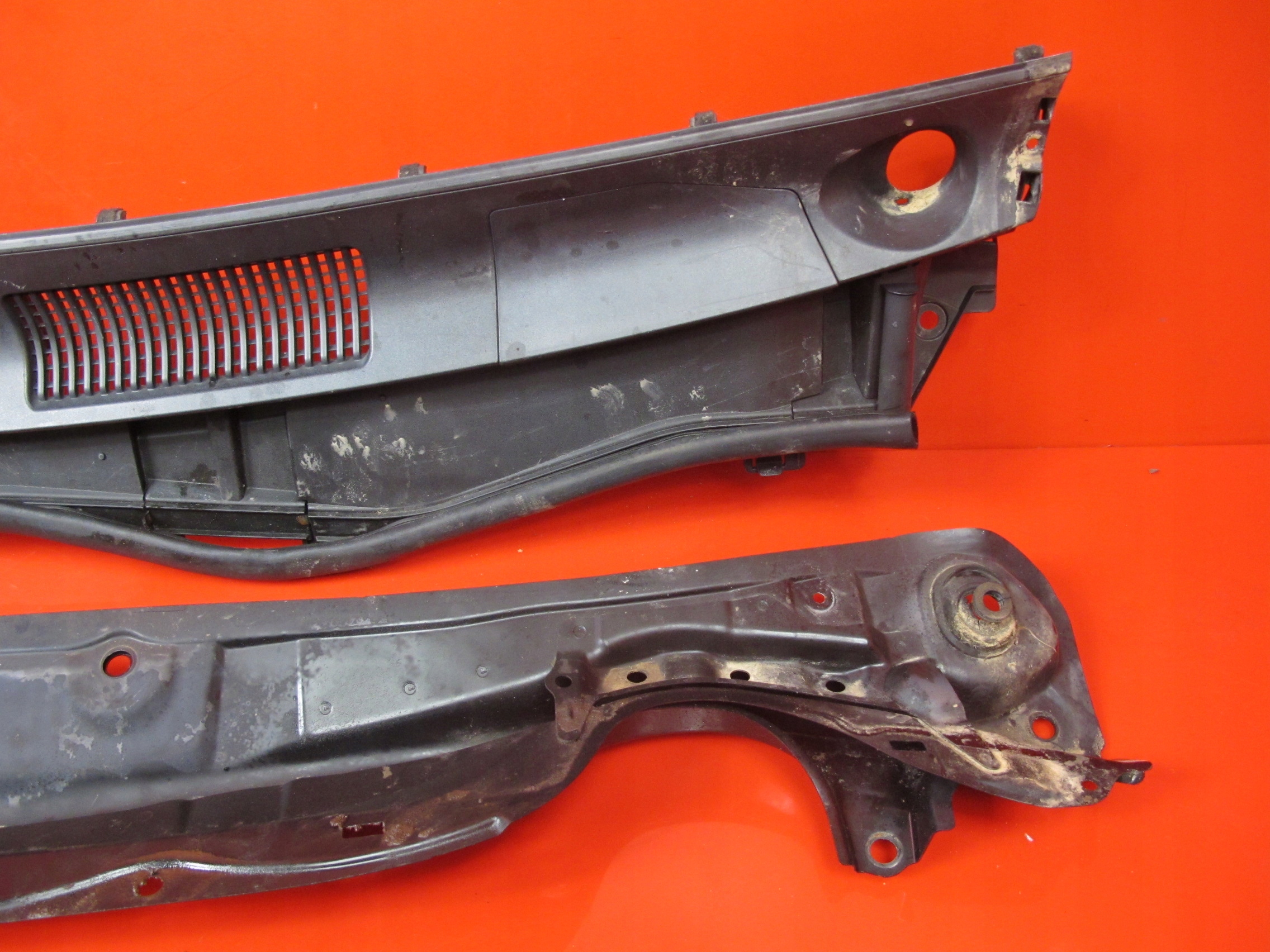 TOYOTA IQ 09- torpedo upper lower KOMPLET