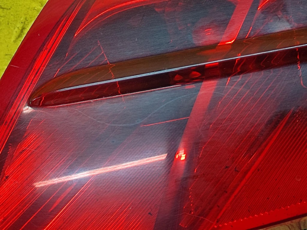 FIAT GRANDE PUNTO light left rear part 51701589