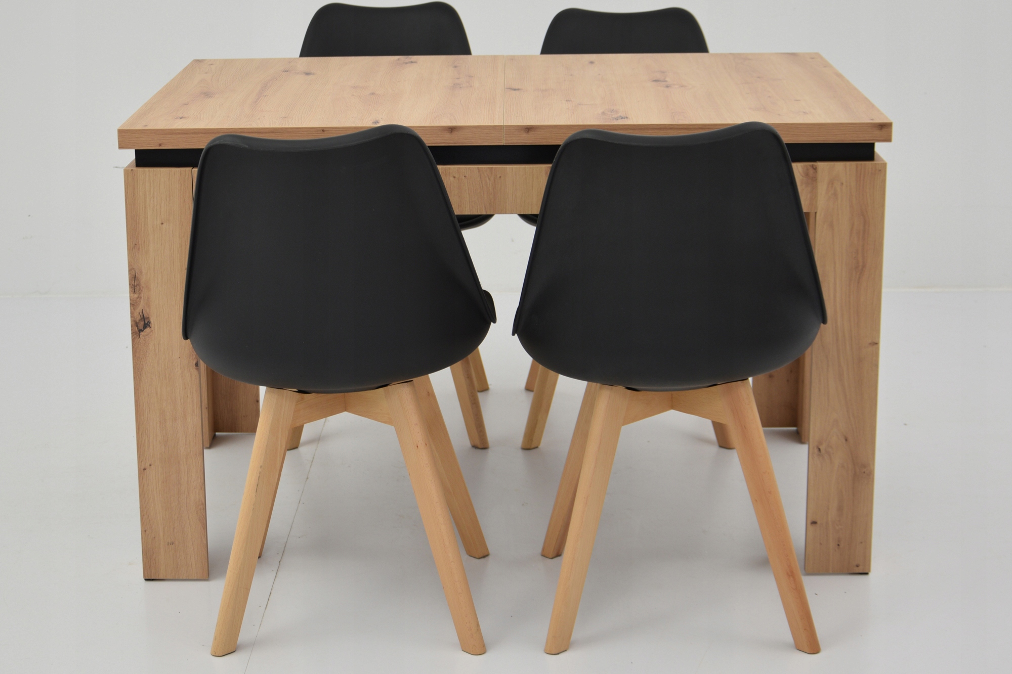 Rozkładany stół ARTISAN i 4 SKANDYNAWSKIE krzesła Kod producenta SL-02 + C-6