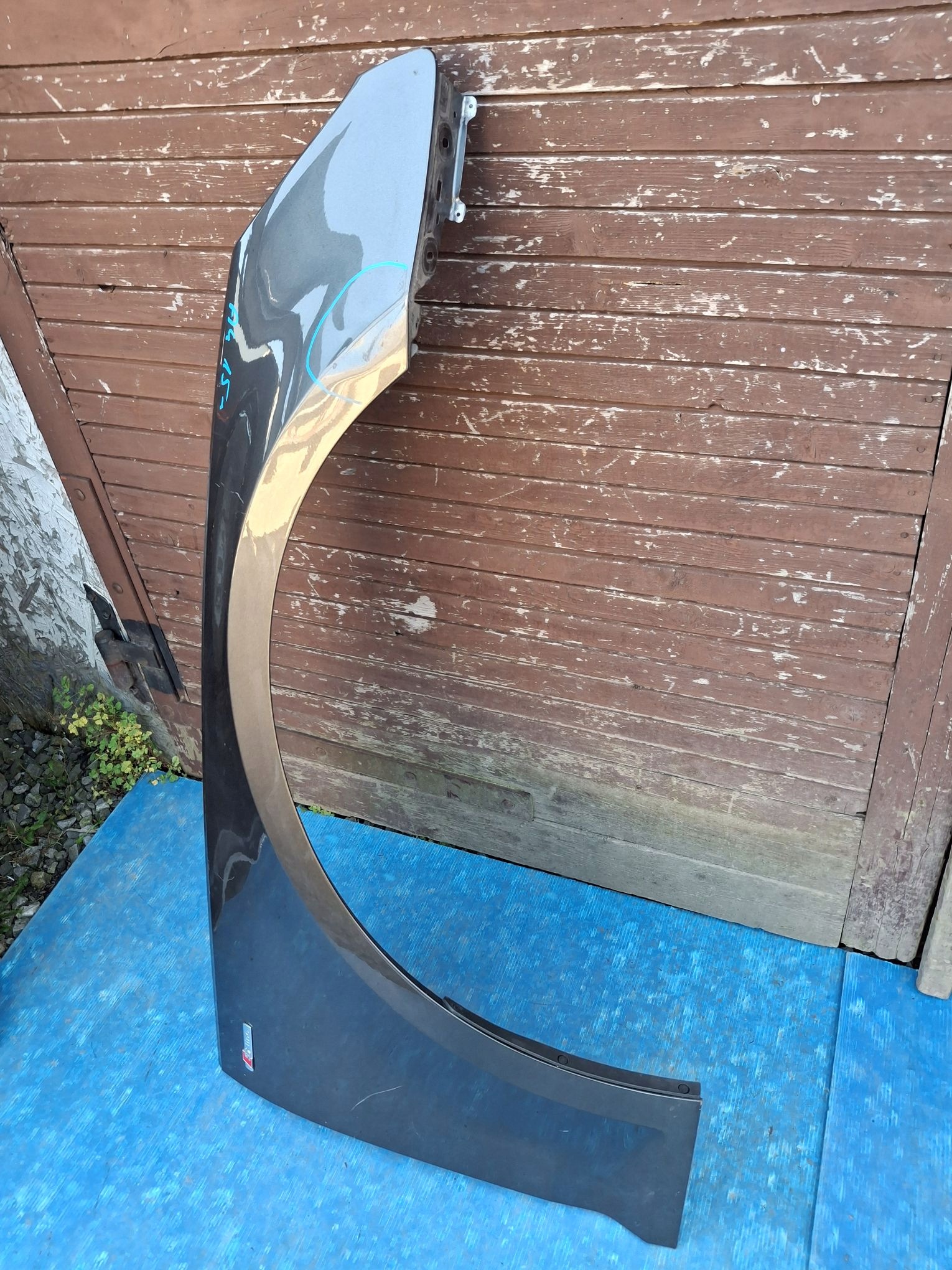 fender right front AUDI A4 B9 2015R-> 2019R