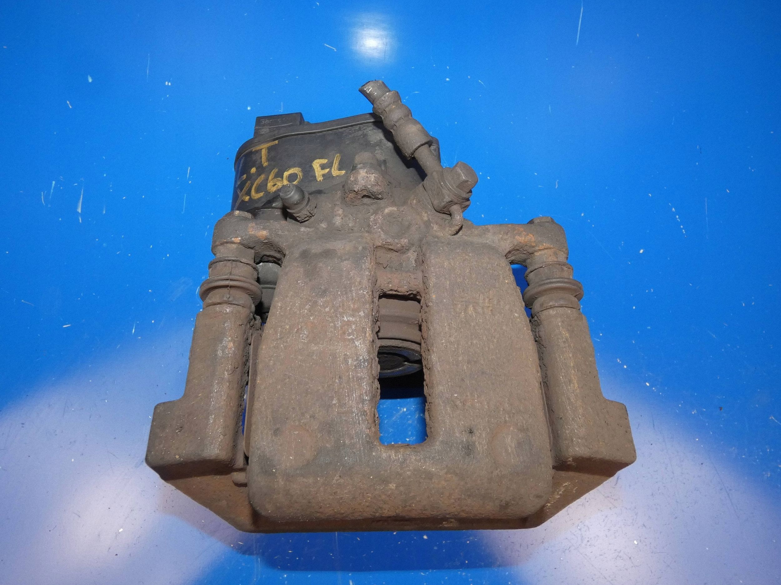 VOLVO XC60 and caliper brake left rear part rear electrical