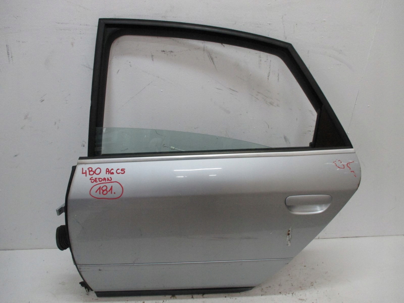door left rear. AUDI A6 4B0 sedan
