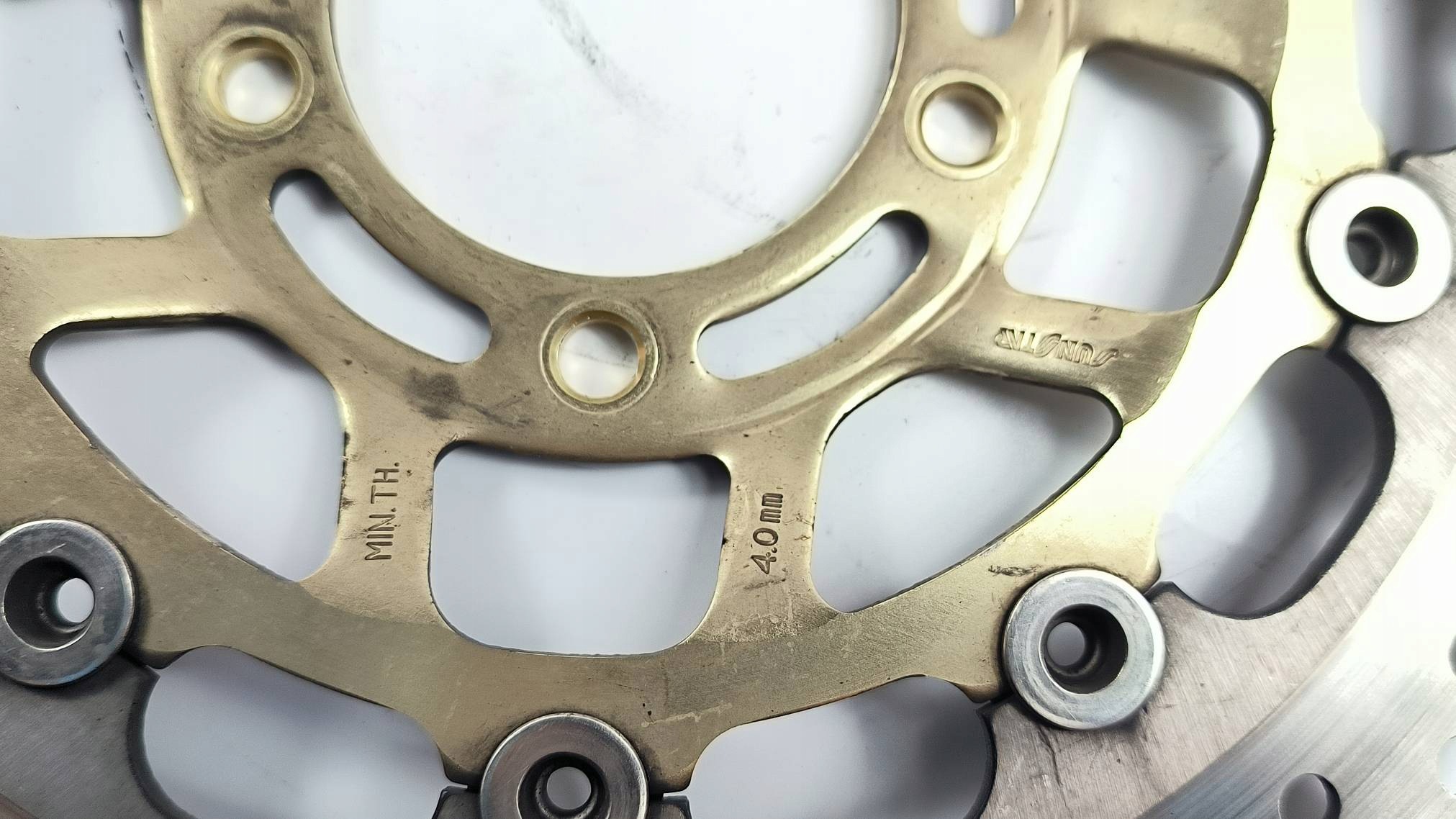 Disque Frein Avant TRIUMPH SPEED TRIPLE 1050