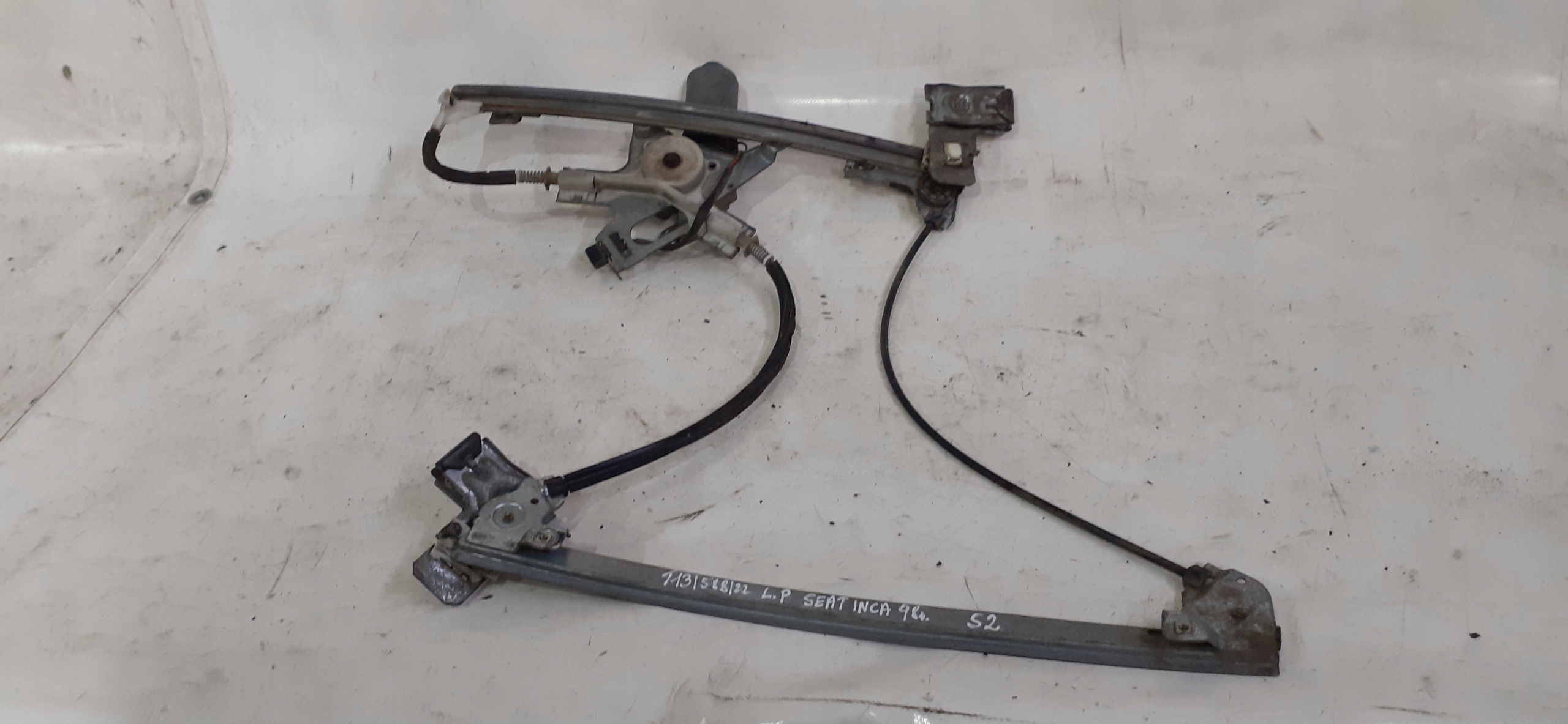 window regulator front left SEAT INCA 96