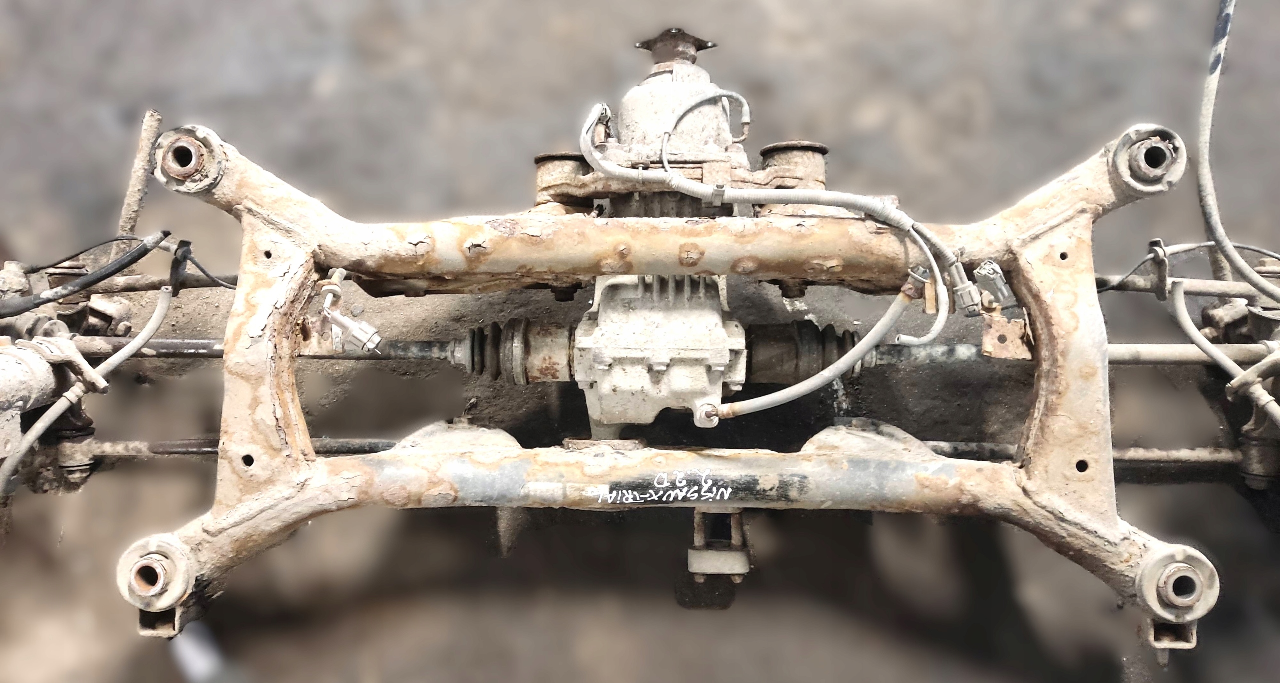 axle beam diff differential rear part NISSAN X-Trail T30 2.2 DCI 2003r
