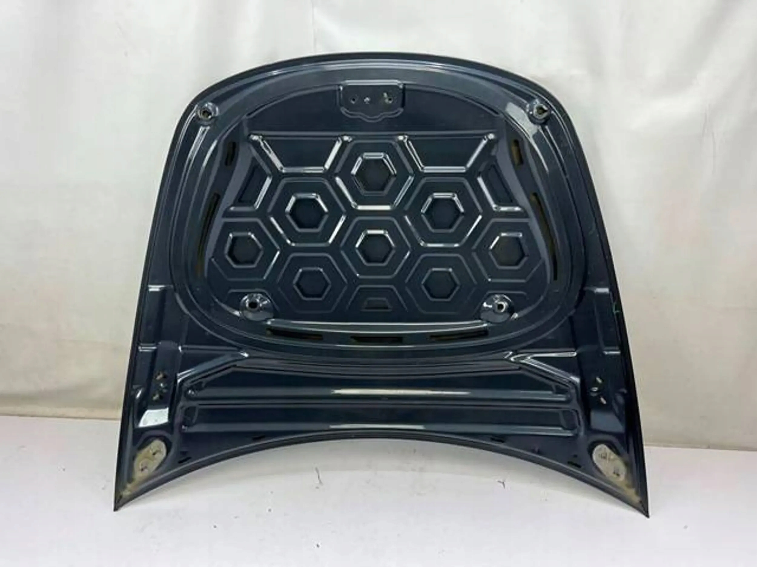 Tesla Model 3 MASKA POKRYWA PRZEDNIA 1081390-E0-C Typ samochodu Samochody osobowe