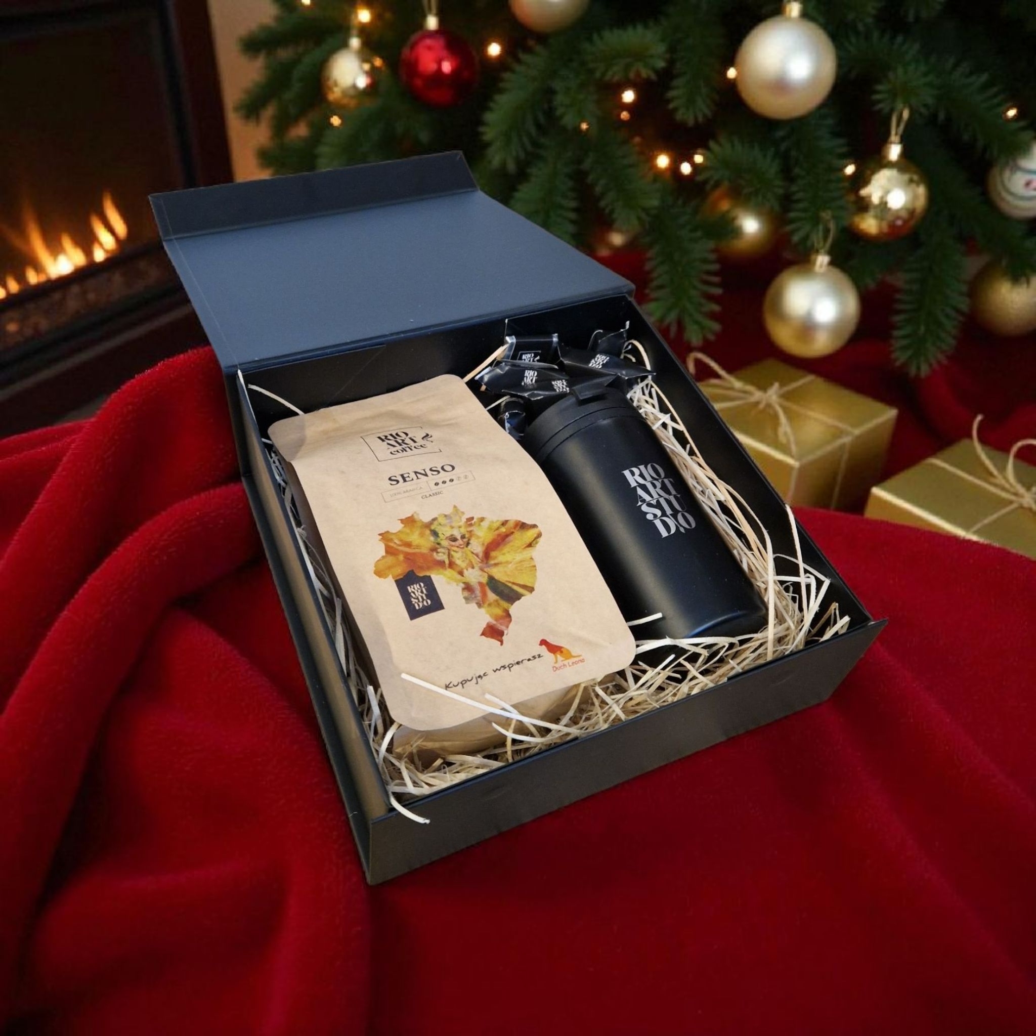 Levně Dárková sada káva 250 g termohrnek 250 ml bonbóny 100 g