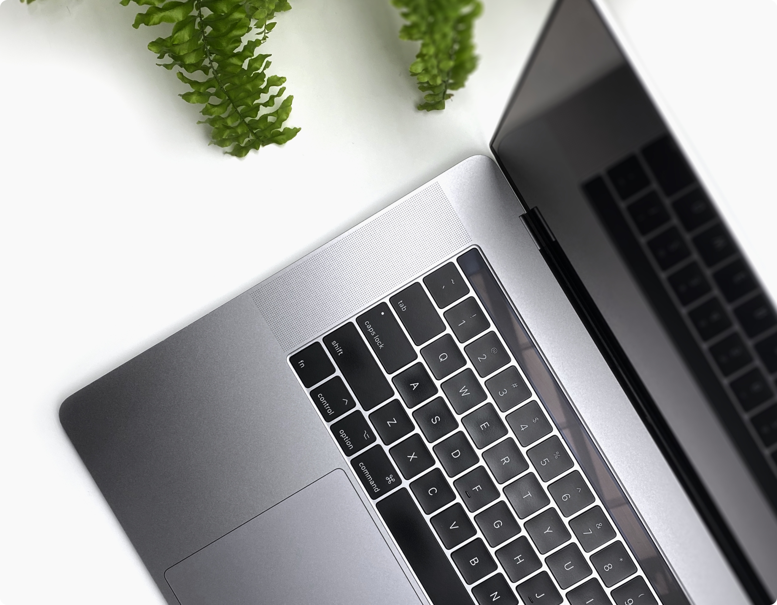 Core i9 8×5GHz |Apple MacBook Pro 15! 32 GB 512 GB Space Gray