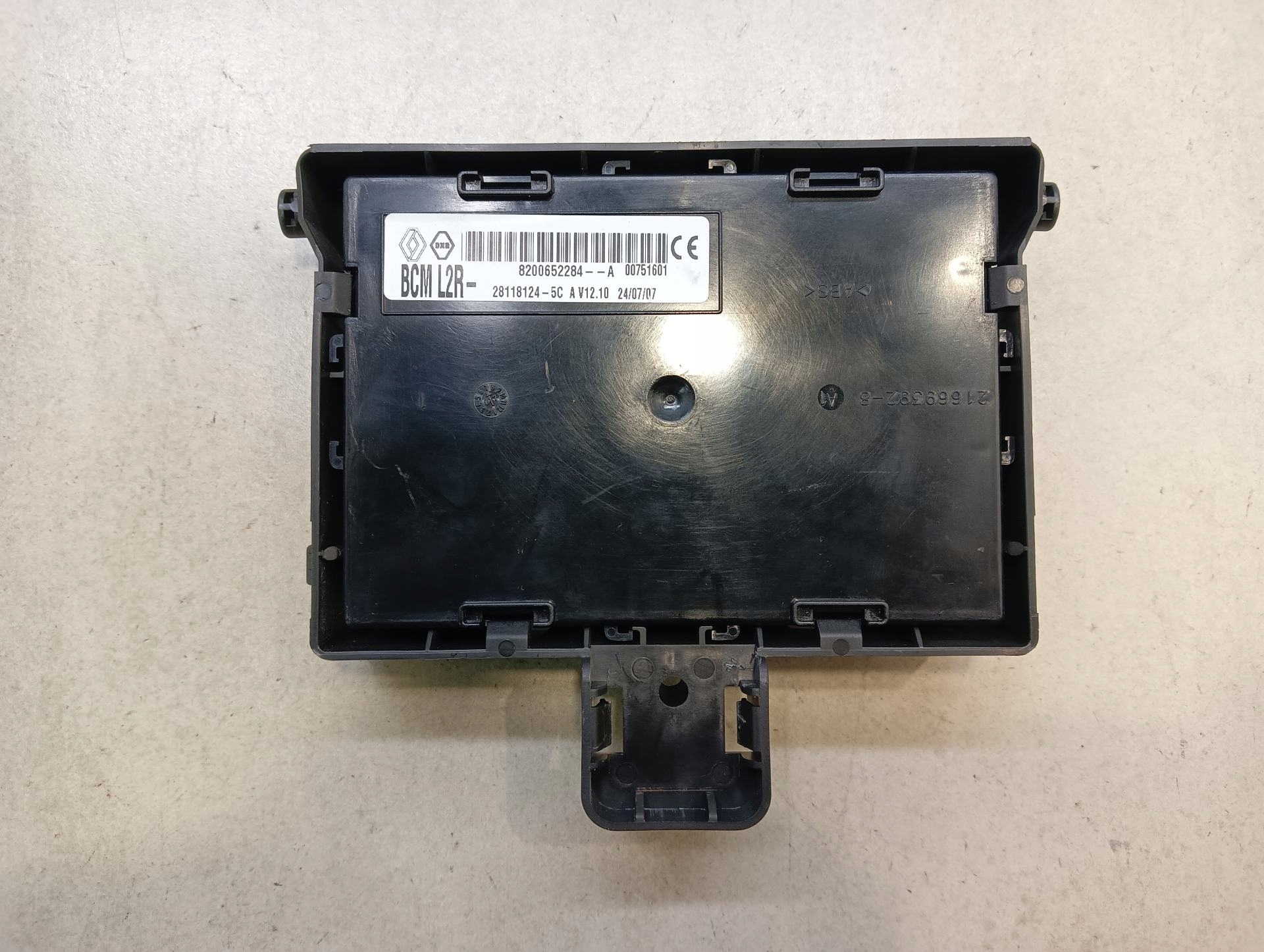 modul BCM RENAULT CLIO III 1.2 16V 8200652284A