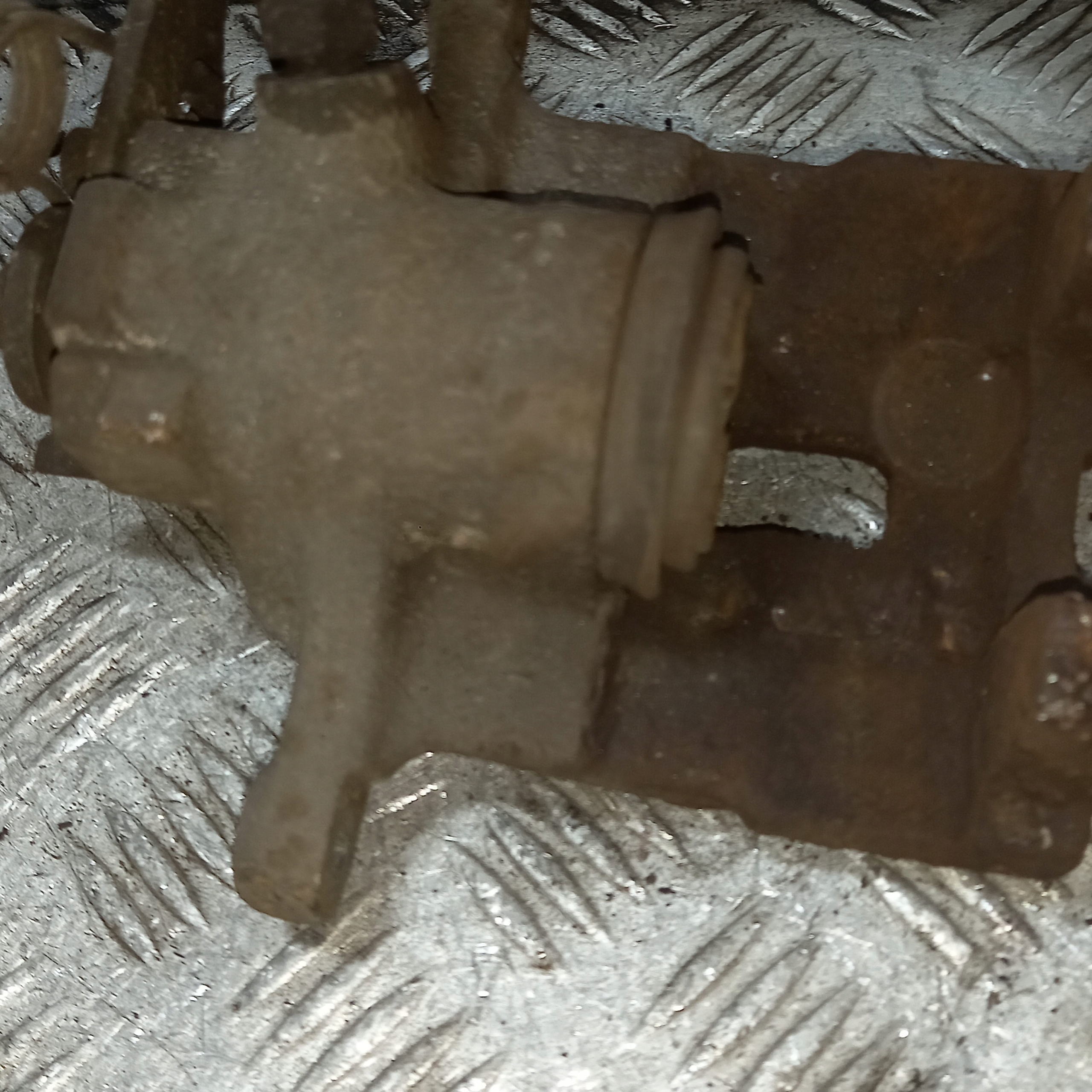caliper brake right rear part rear VOLKSWAGEN T4
