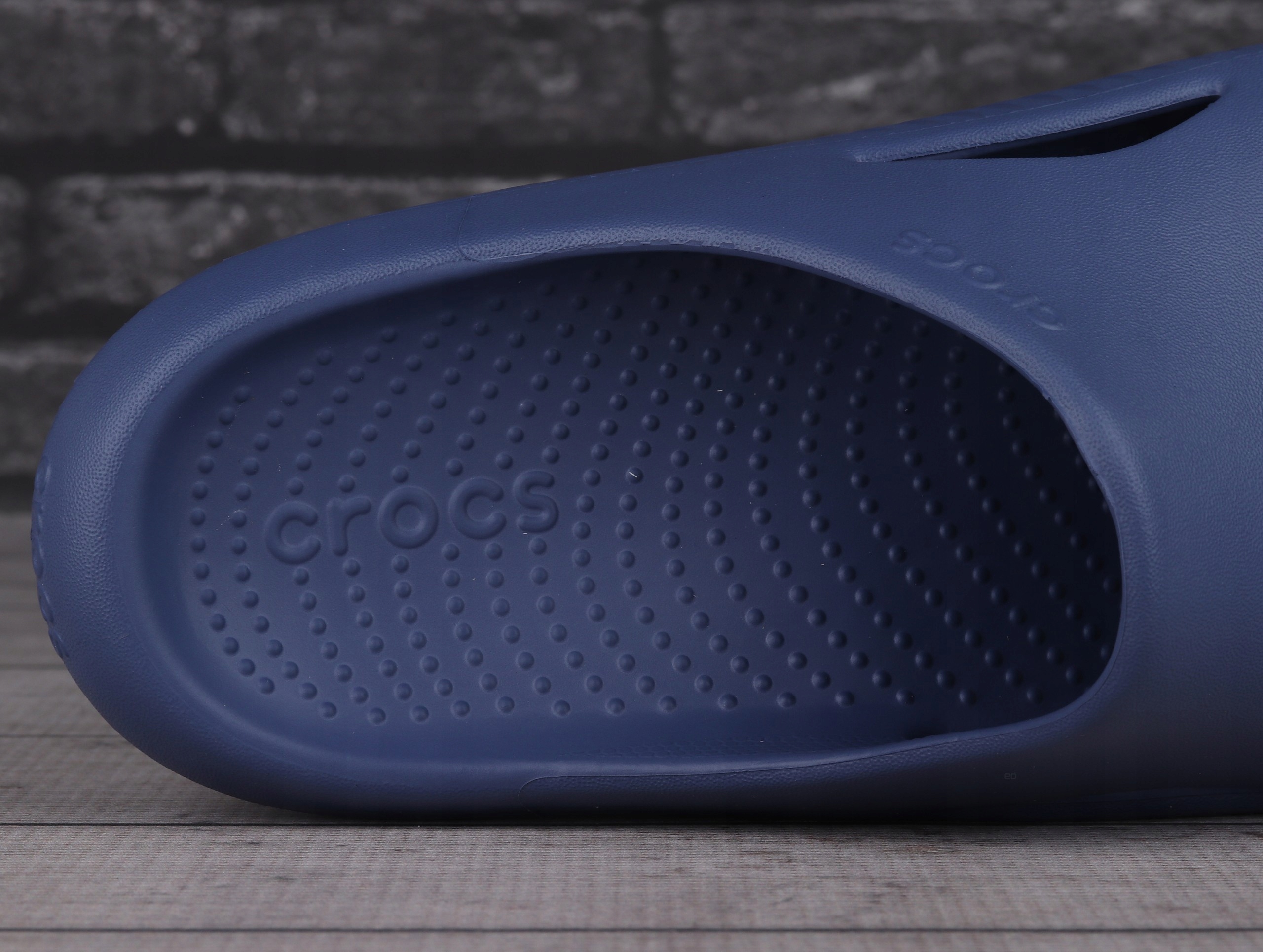 Klapki Crocs MELLOW RECOVERY SLIDE BIJOU BLUE Model KLAPKI SPORTOWE 43 44 45