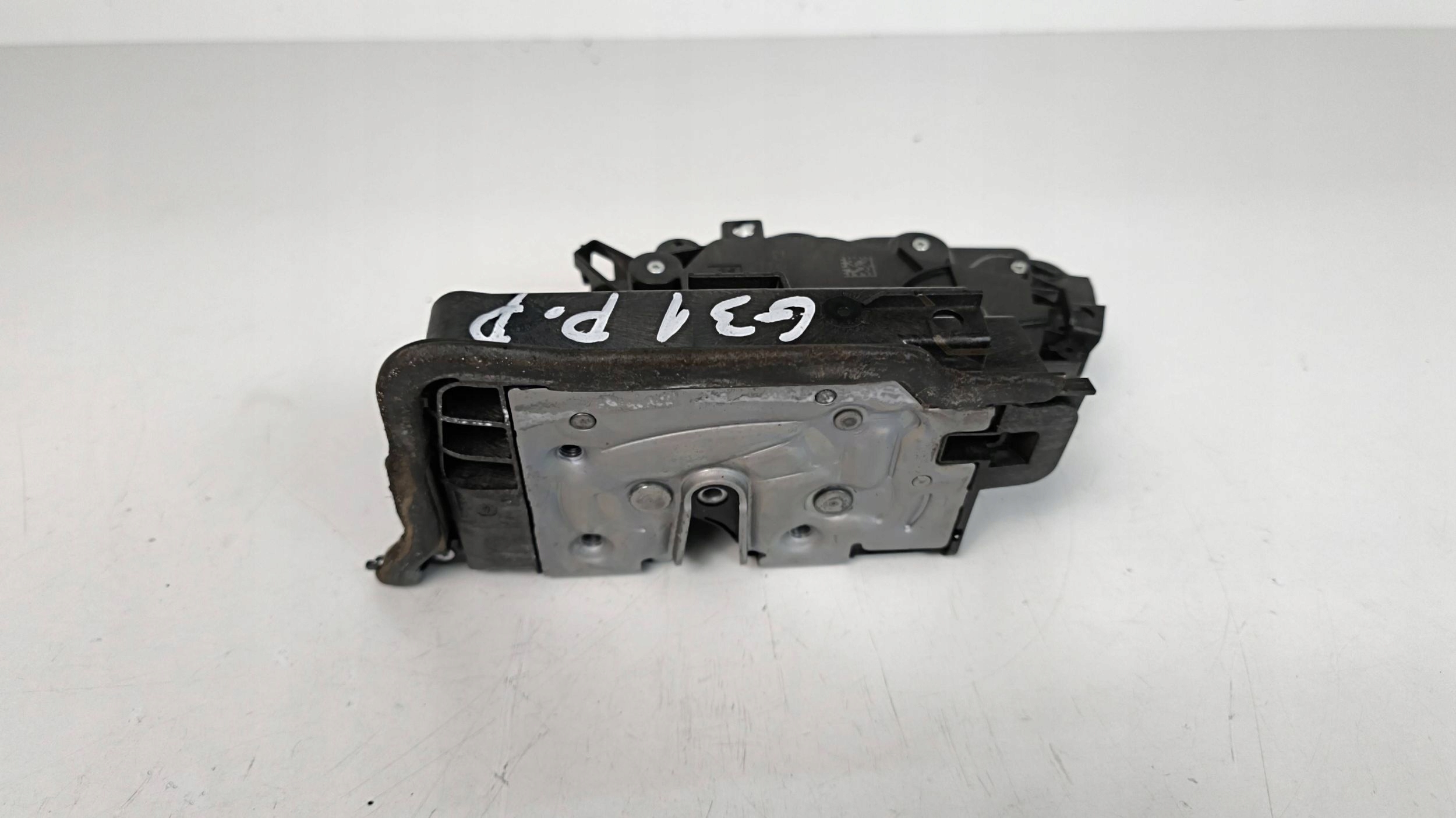 BMW 5 G30 G31 G38 7477688 lock front right europa