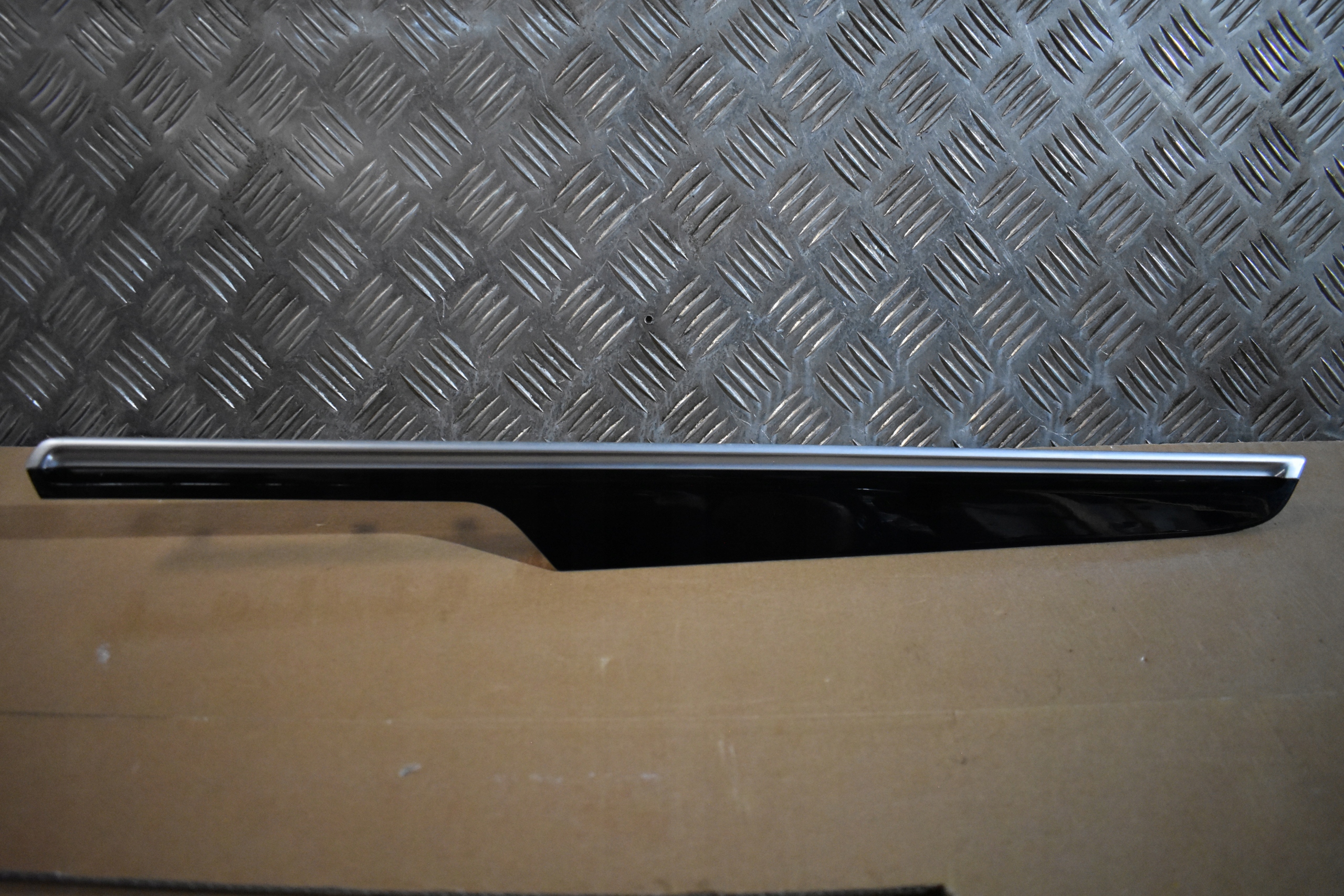 moulding door right front PORSCHE MACAN 1