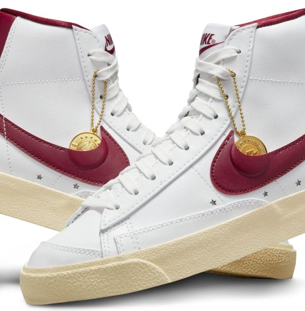 Sportovní boty Nike Blazer Mid `77 Special Edition DV7003-100 velikost 42,5