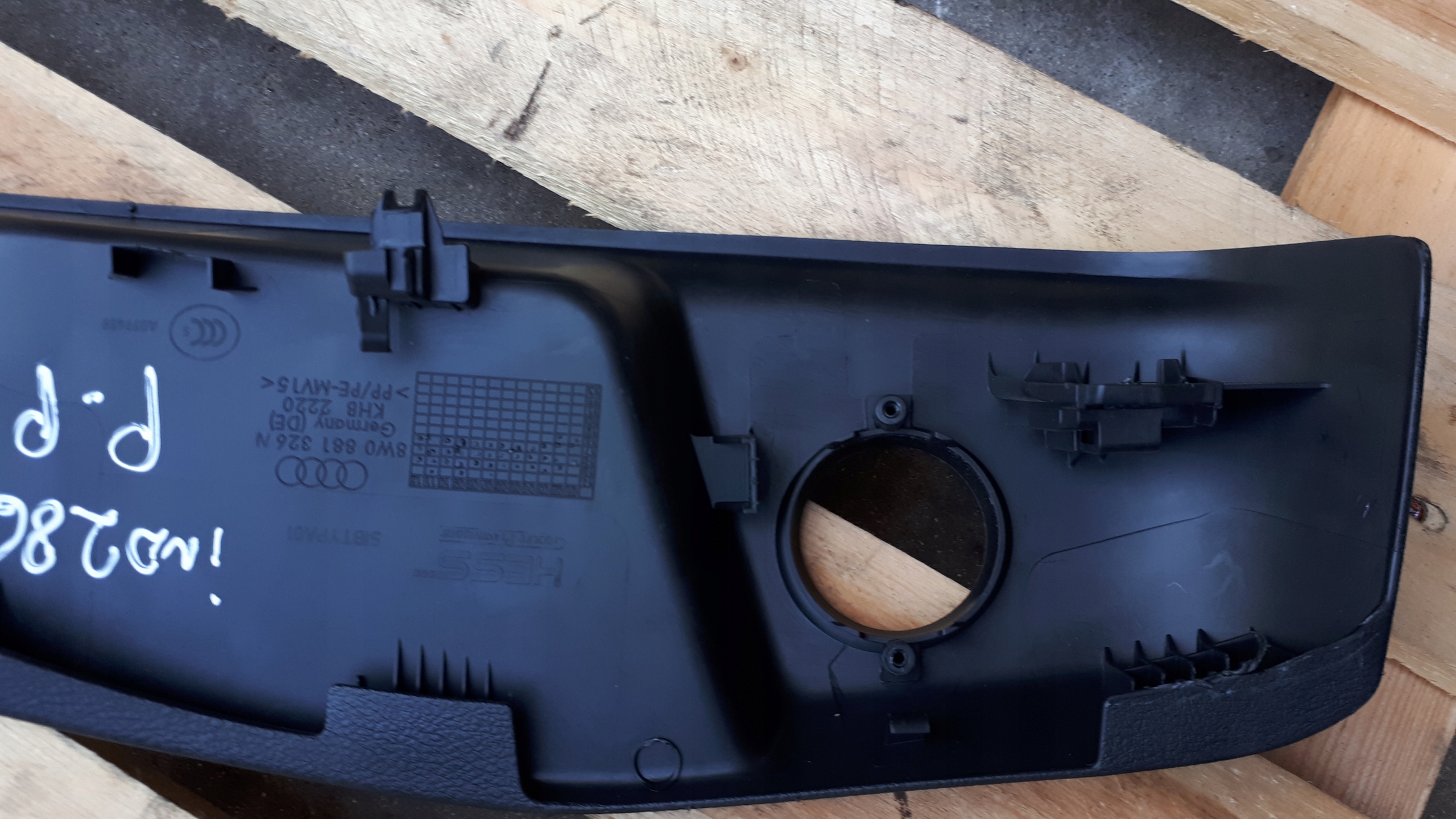A4 B9 8W BLENDE ABDECKUNG PANEL SITZ RECHTS VORNE A5 8W