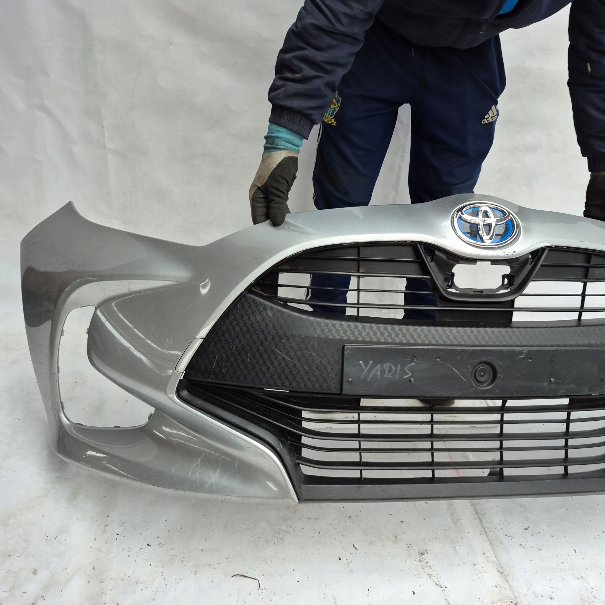TOYOTA YARIS IV 4 20-> bumper front front