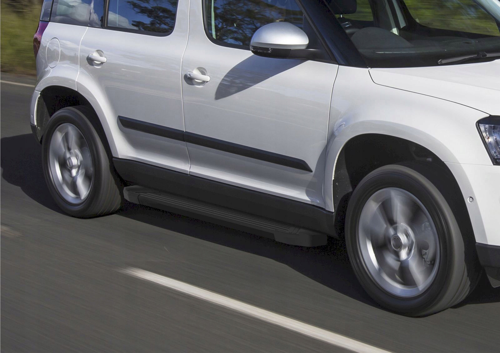 Stopnie boczne Skoda YETI 2009-17 orurowanie TUV