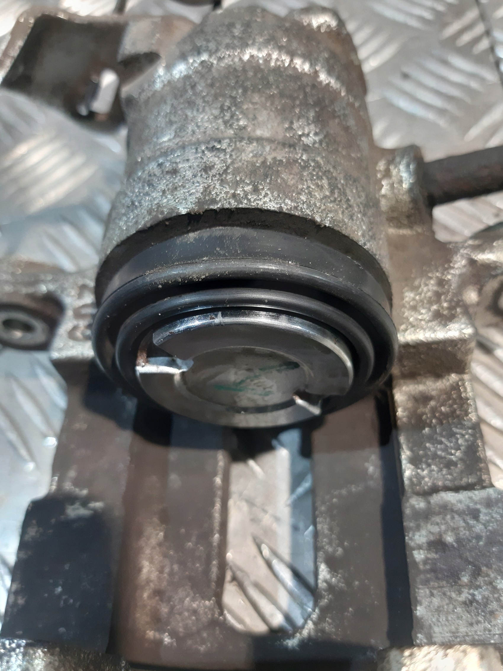 caliper brake left rear part FORD GALAXY and 2.3B