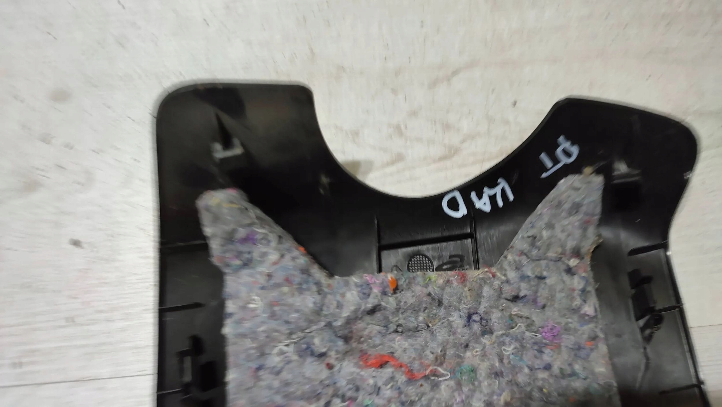 Renault Kadjar 17r 1.5dci rear part side right cover spoiler