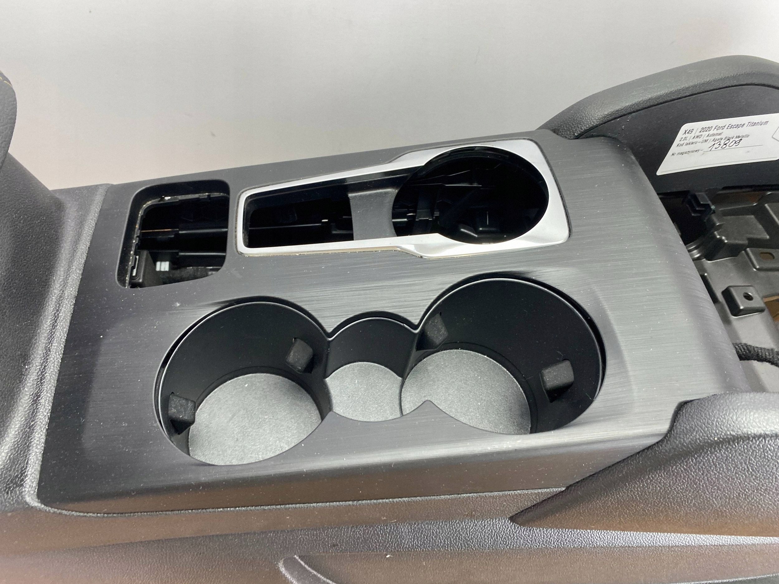 bracciolo consolle Ford Escape IV 2020+