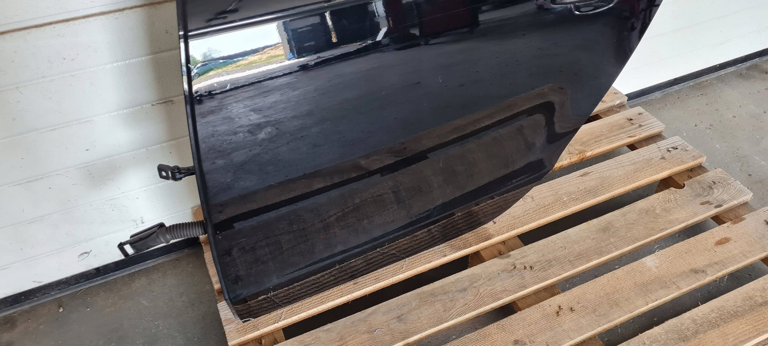 A4 B8 LIFT S4 door left left rear part rear. sedan LY9B