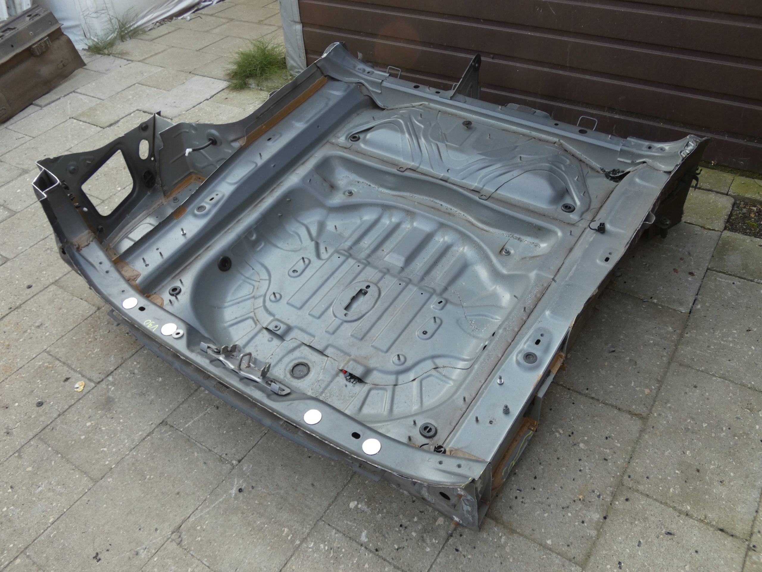 VOLVO V90 II KOMBI sump rear panel rear part quarter