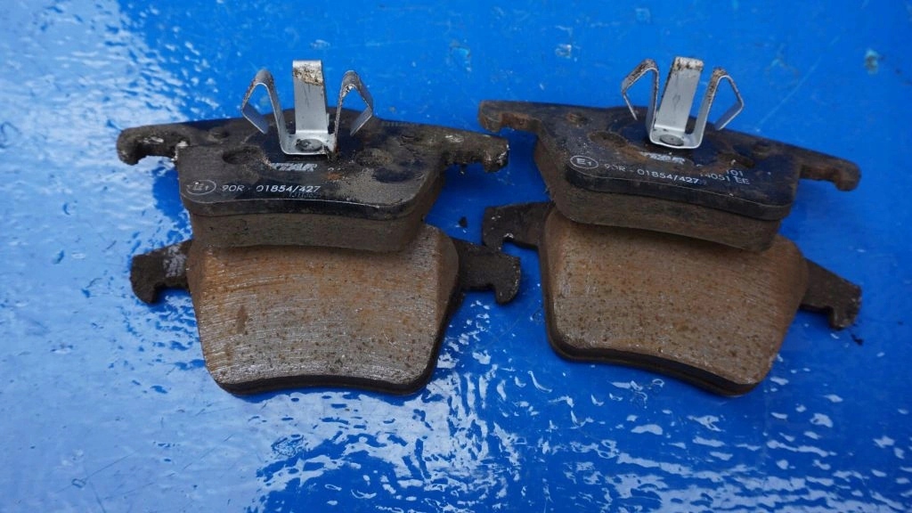 VOLVO XC90 - plates rear. rear part