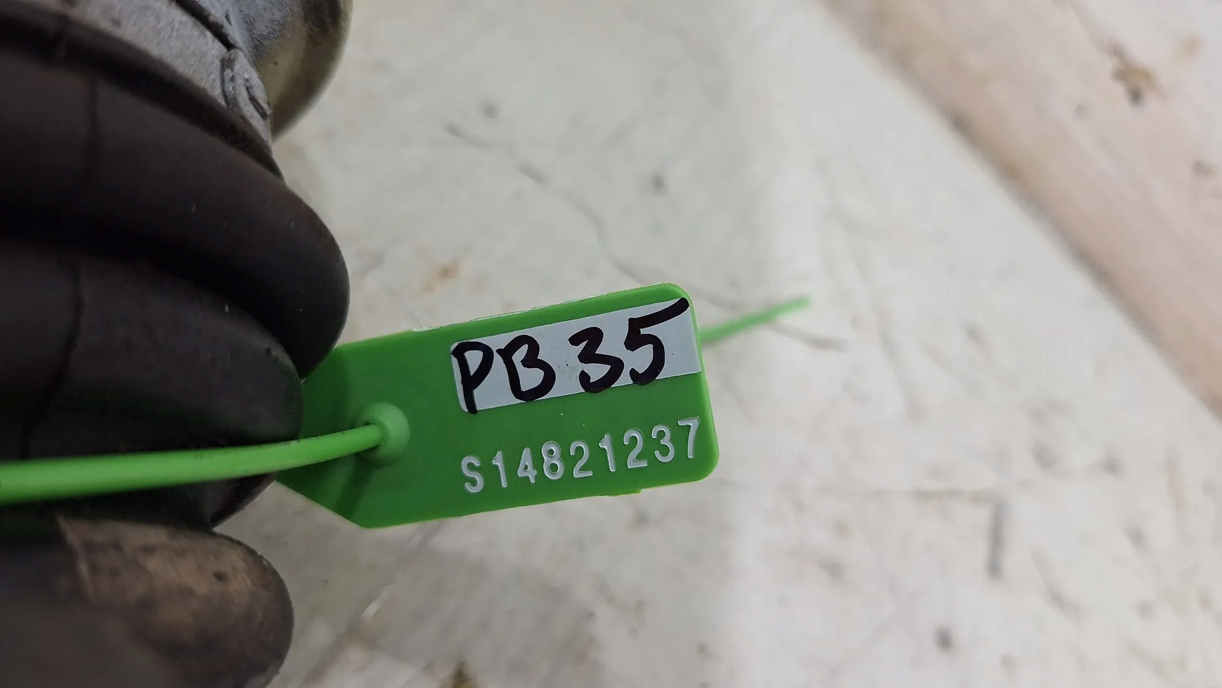 semi-axis right rear part 4608776 BMW X1 E84 N47 2.0D