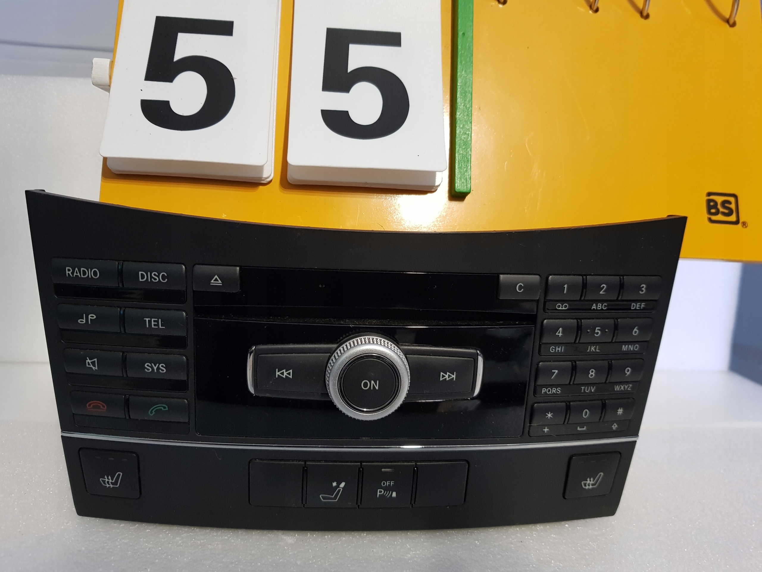 MERCEDES E-KLASA W212 RADIO CD A2129069900 NAVI