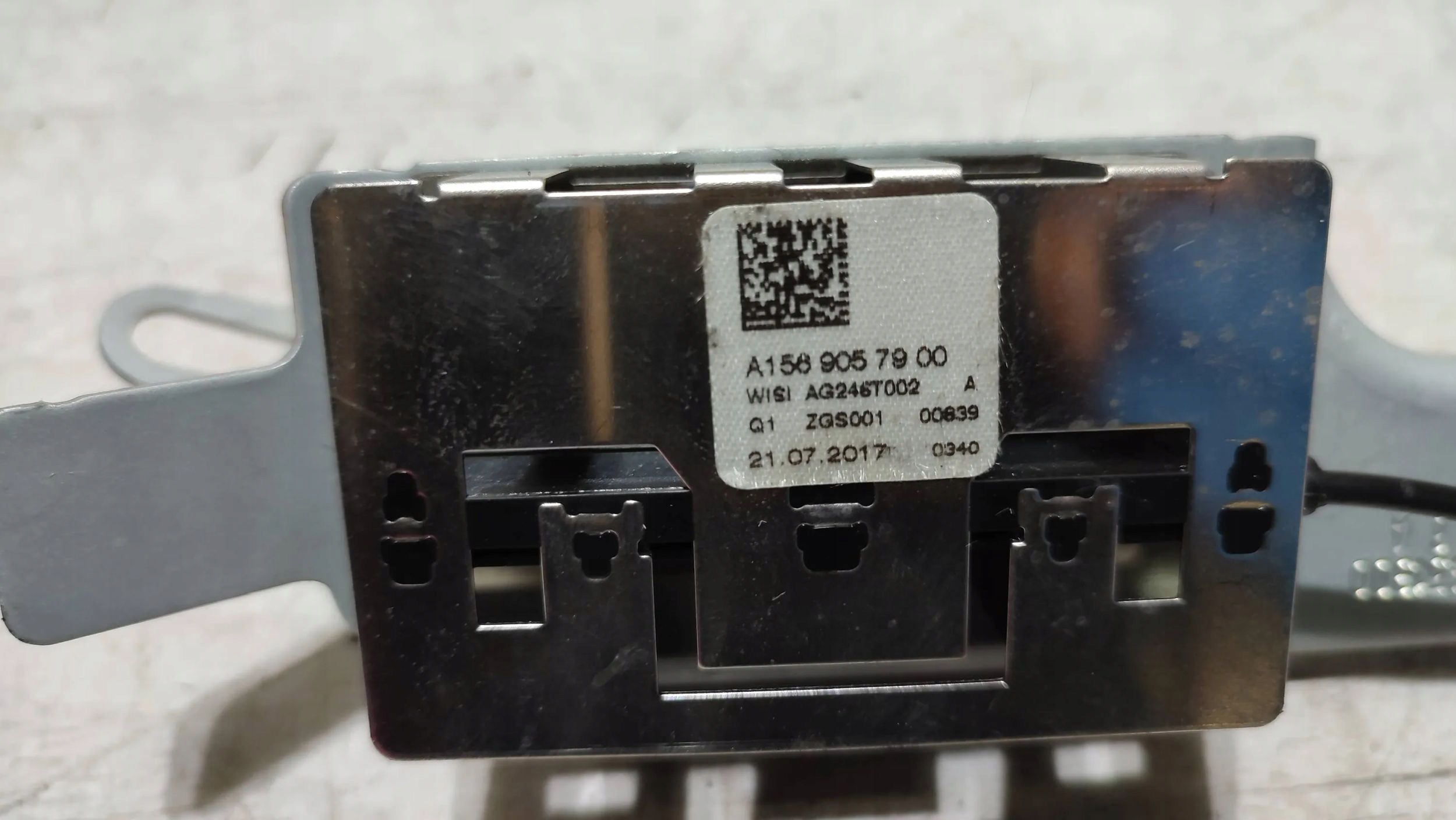Mercedes-Benz A W176 2017 amplifier Anteny