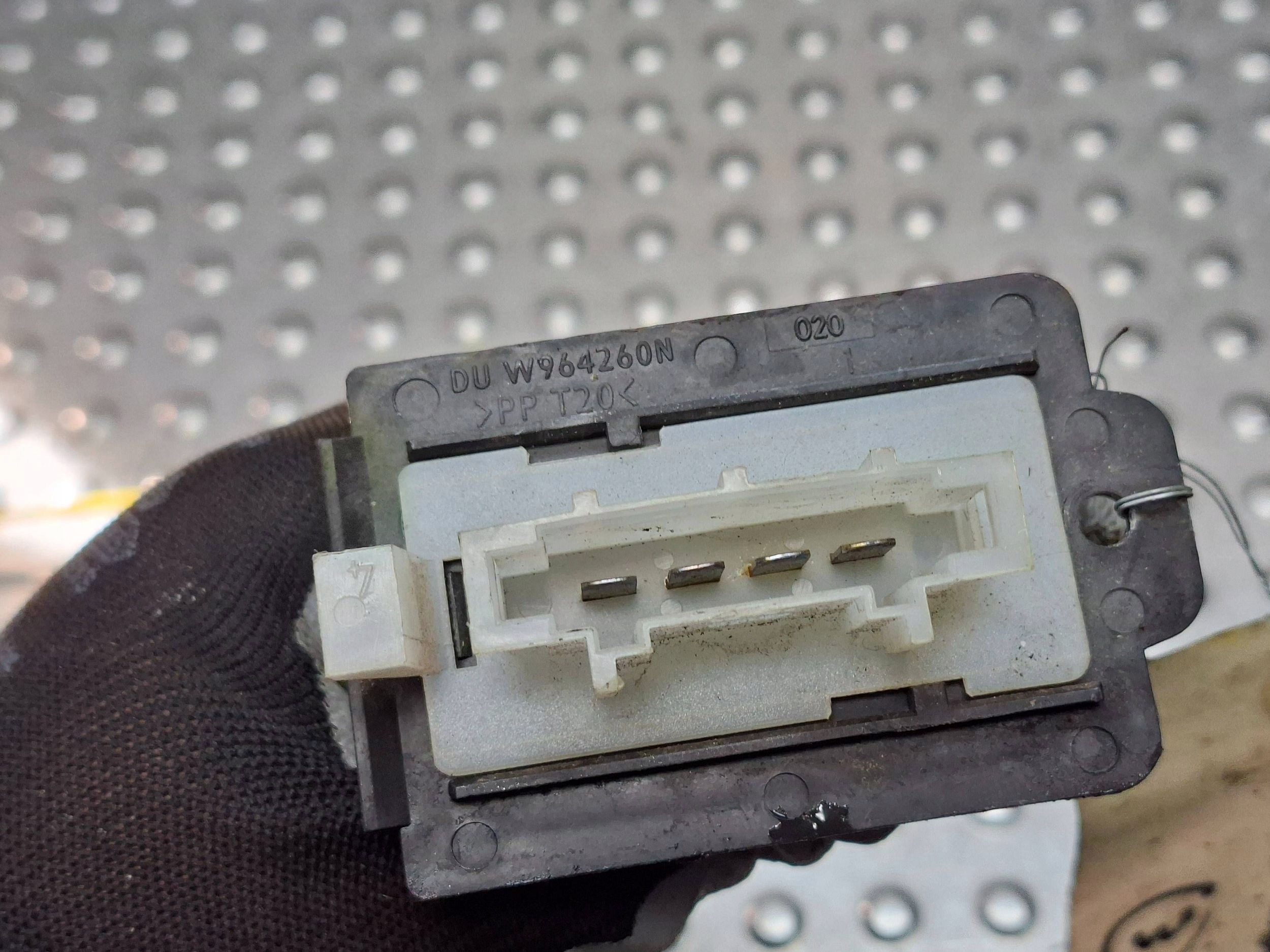 resistor, rheostat, regulator heater fan resistor MINI COOPER R55 R56 06