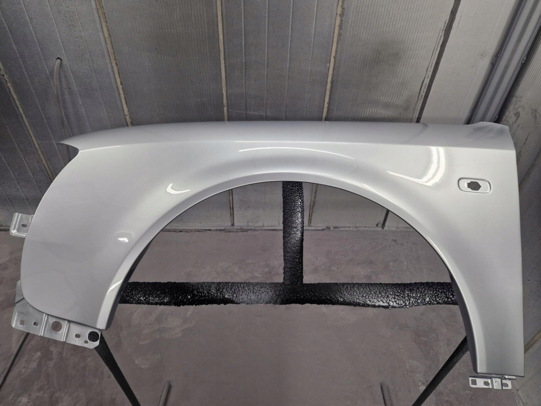 Błotnik AUDI A6 C5 97-01 kolor LY7M NOWY JAKOŚĆ